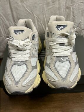 New Balance 9060 Sneakers Men’s Shoes Size 6.5